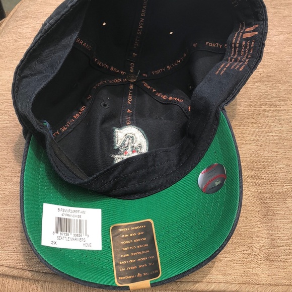 Seattle Mariners Hat - Picture 2 of 3